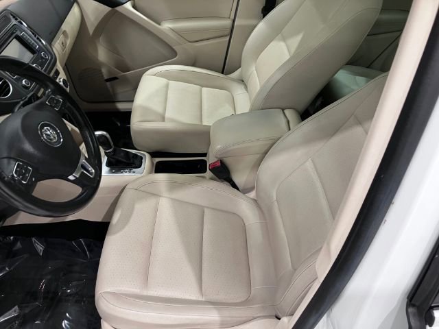 Used 2014 Volkswagen Tiguan SEL image 17