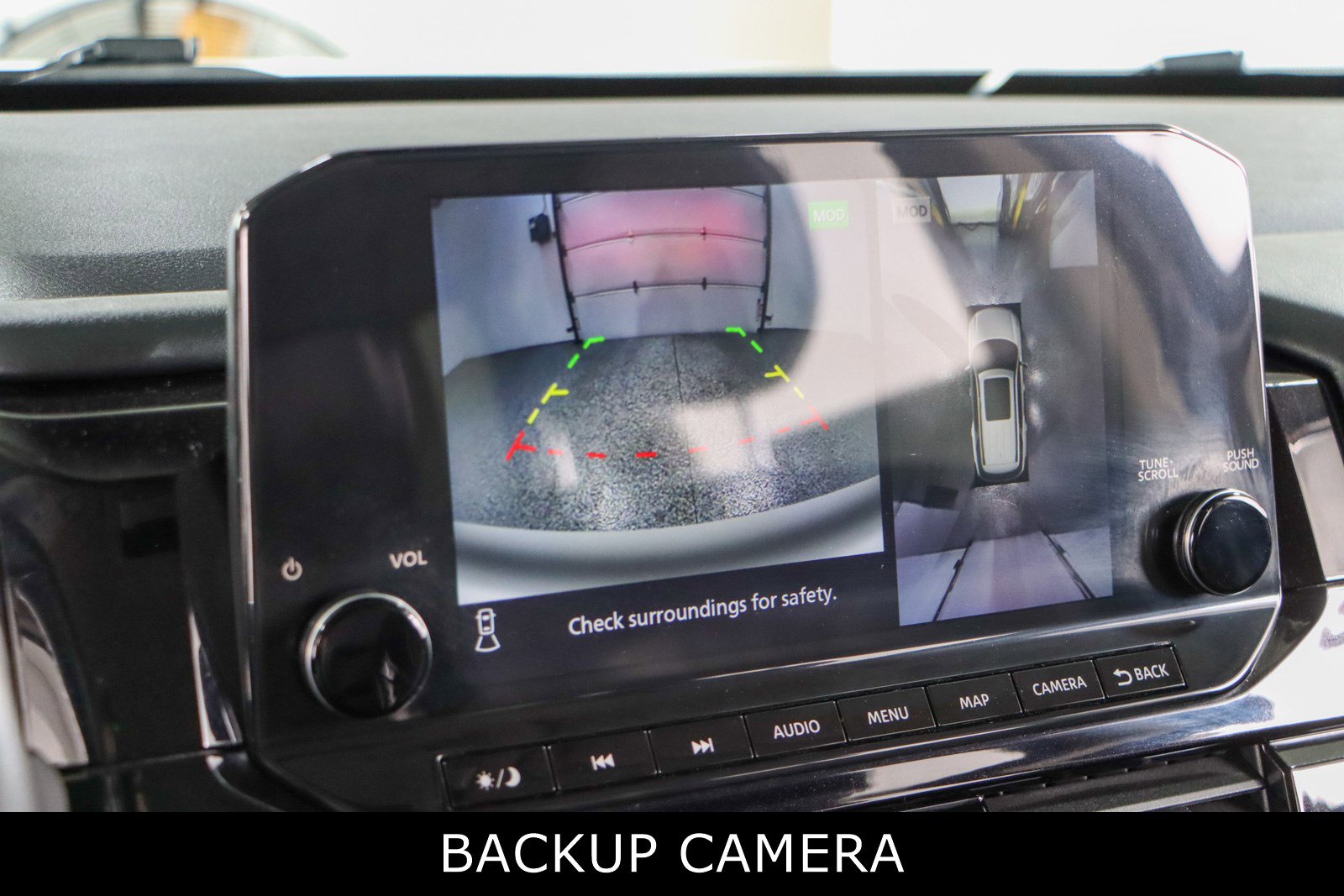 Used 2023 Nissan Pathfinder SL w/ Lighting Package (N92) image 19