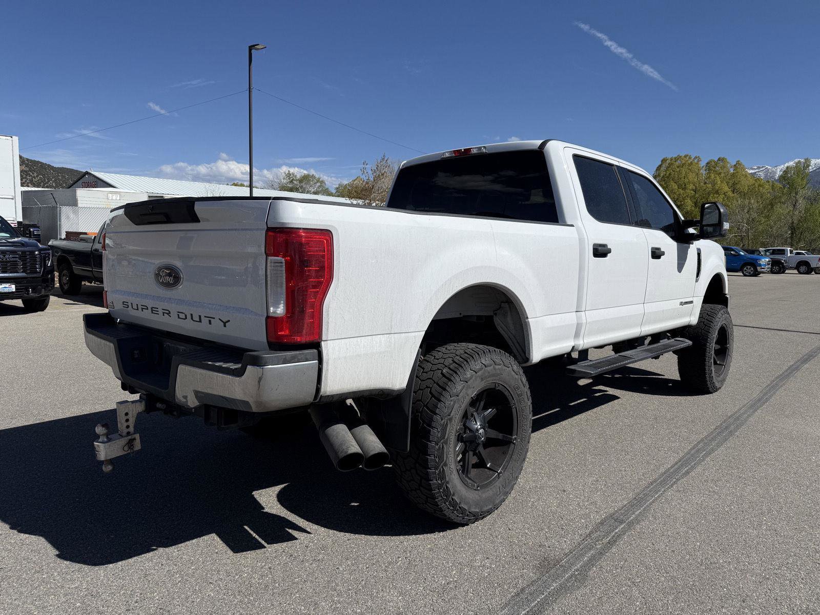Used 2018 Ford F350 XLT AWD/4WD image 3