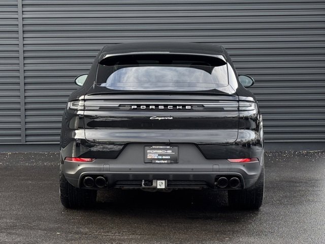 Certified 2025 Porsche Cayenne Coupe image 6
