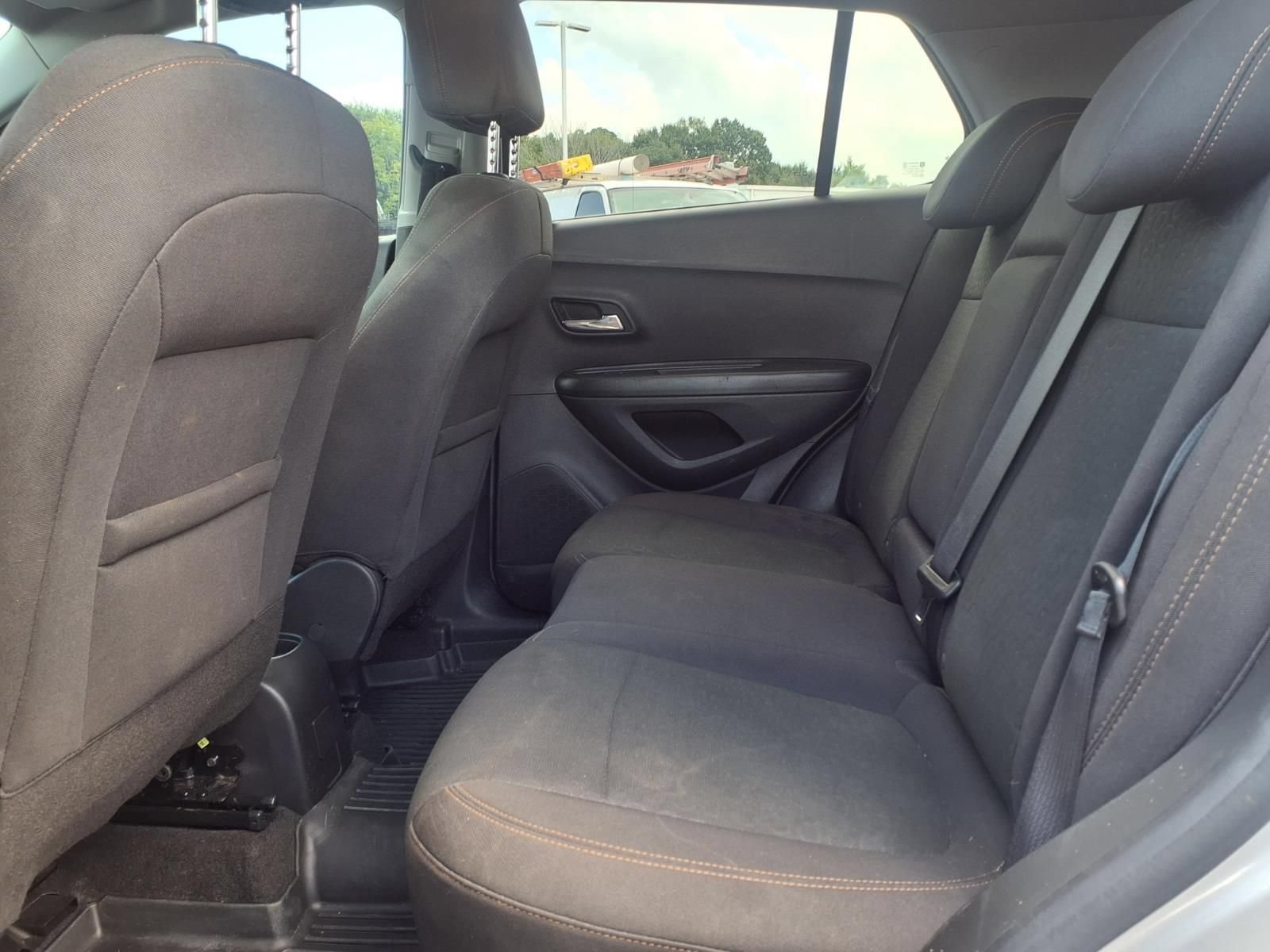 Used 2022 Chevrolet Trax LS w/ Tint and Cruise Package FWD image 17