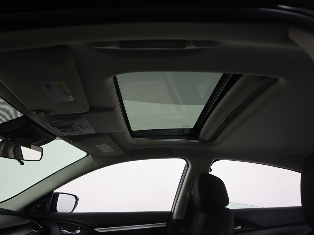 Used 2020 Honda Civic EX image 17