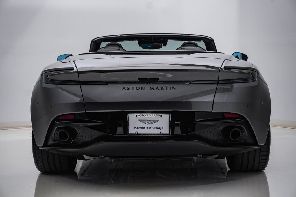 Used 2024 Aston Martin DB12 Convertible RWD image 9