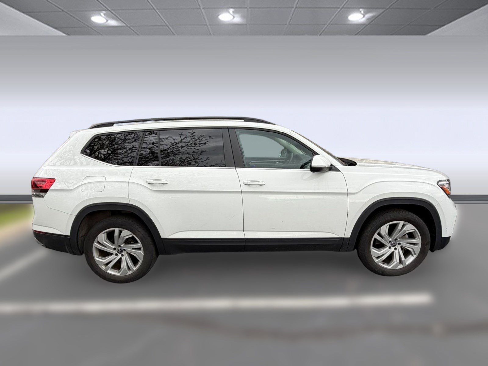 Used 2023 Volkswagen Atlas SE AWD/4WD image 6