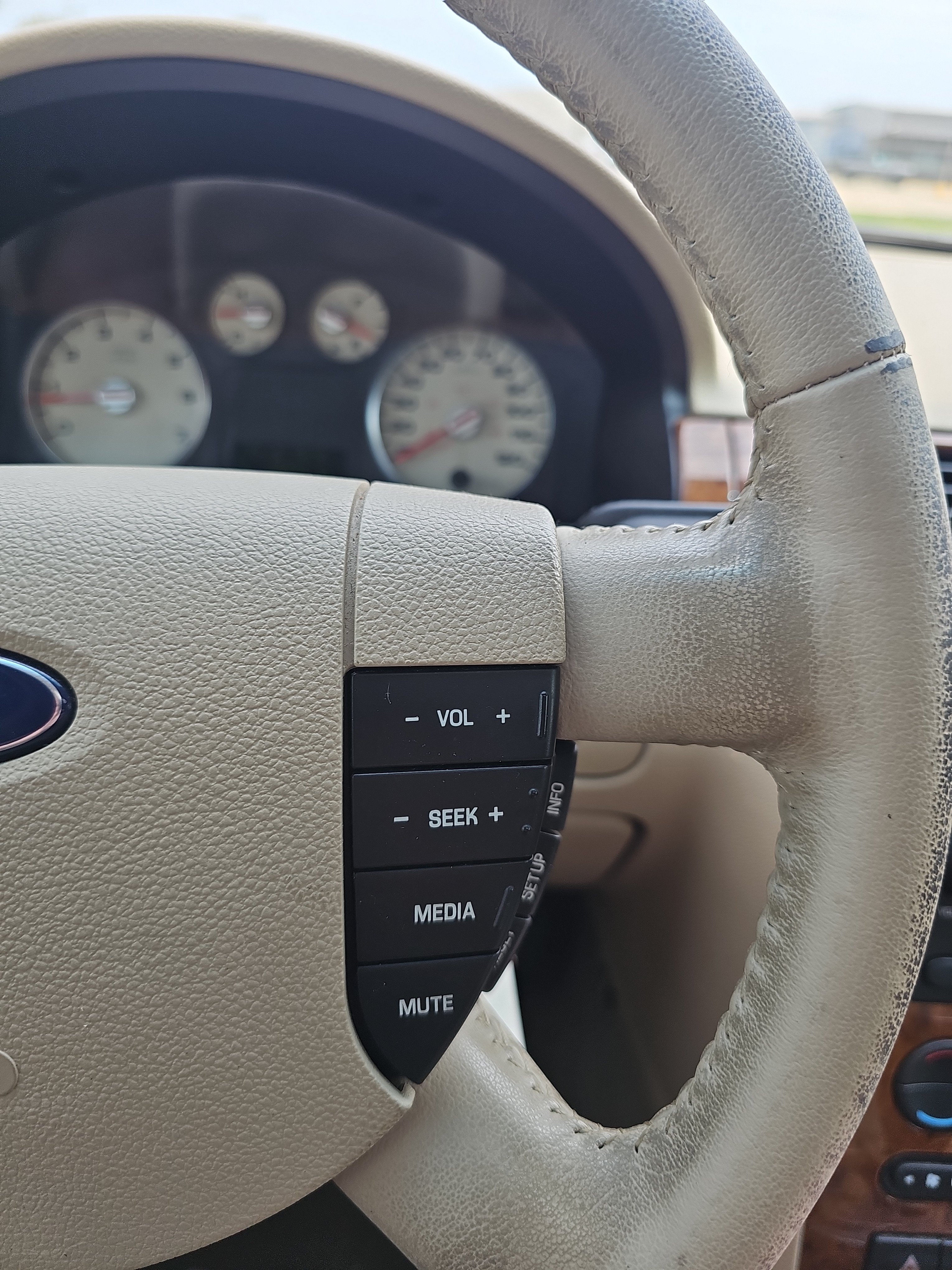 Used 2007 Ford Five Hundred Limited FWD image 23