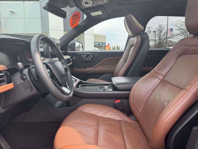 Used 2023 Lincoln Aviator Reserve w/ Elements Package Plus image 13