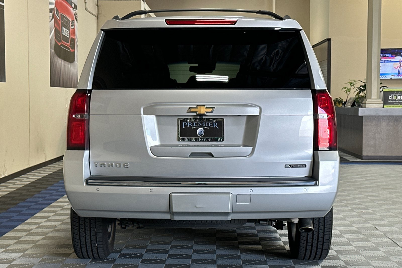 Used 2017 Chevrolet Tahoe Premier w/ Max Trailering Package AWD/4WD image 5