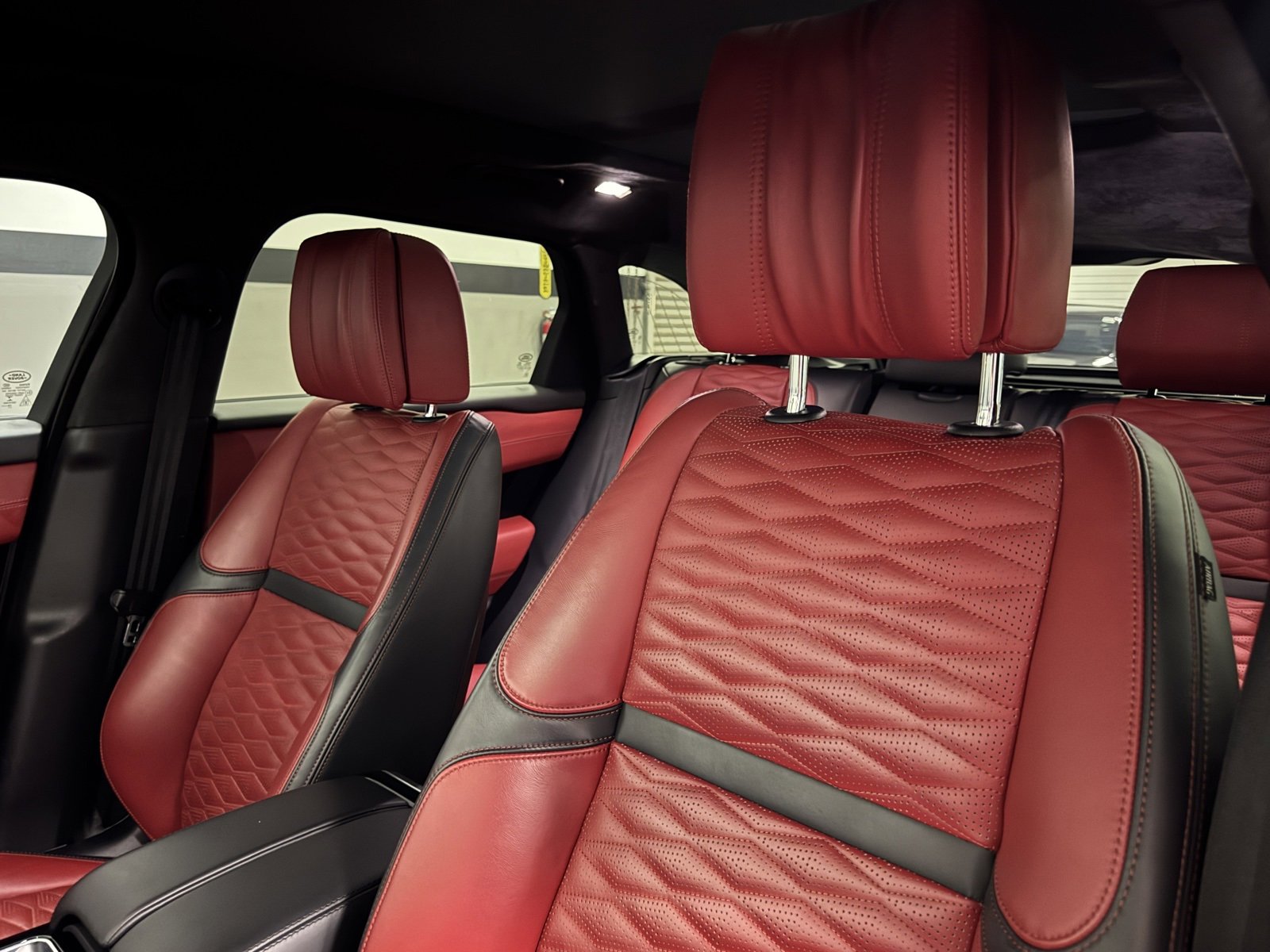 Used 2020 Land Rover Range Rover Velar SV Autobiography Dynamic image 23