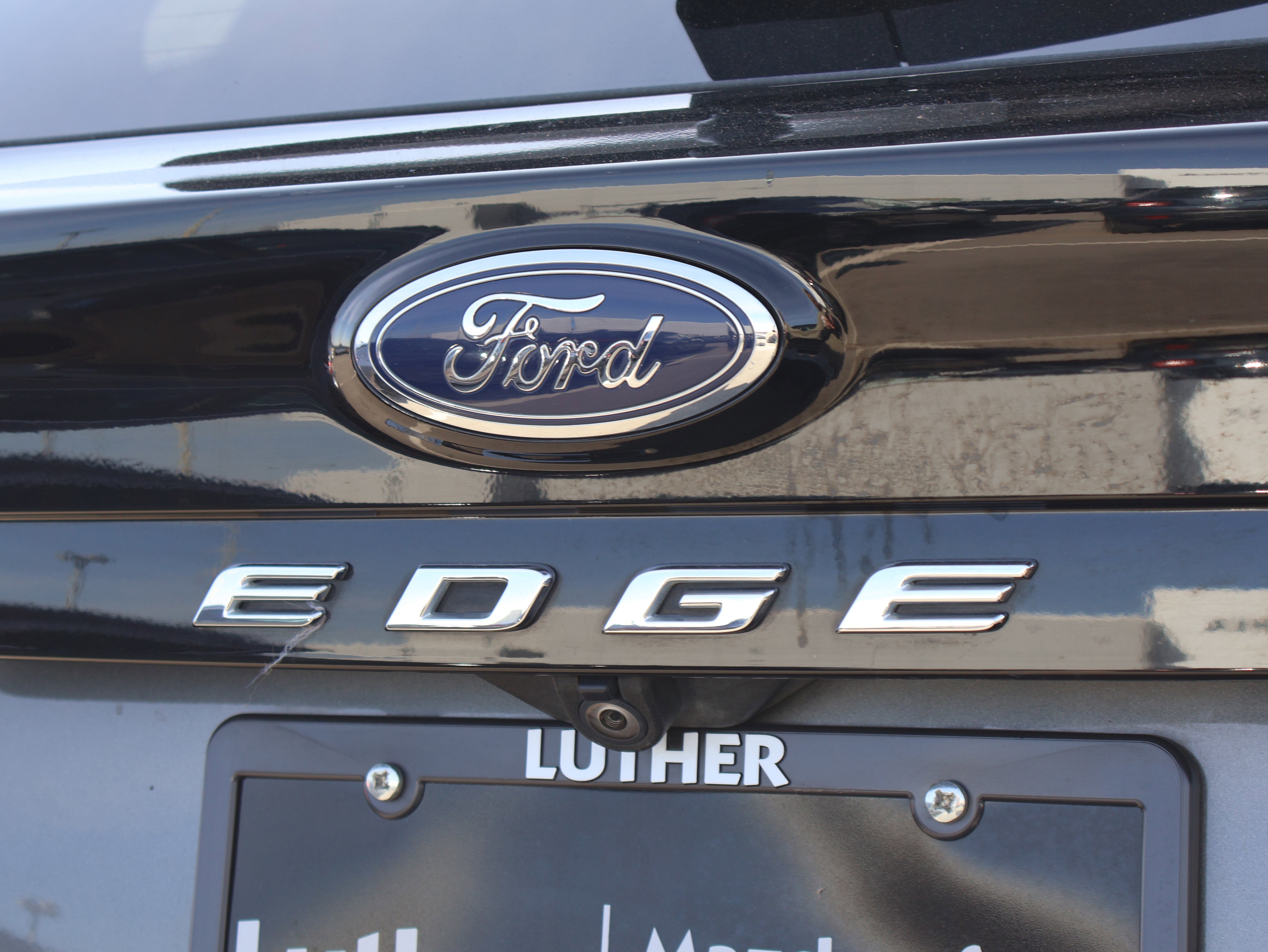 Used 2022 Ford Edge SEL image 17