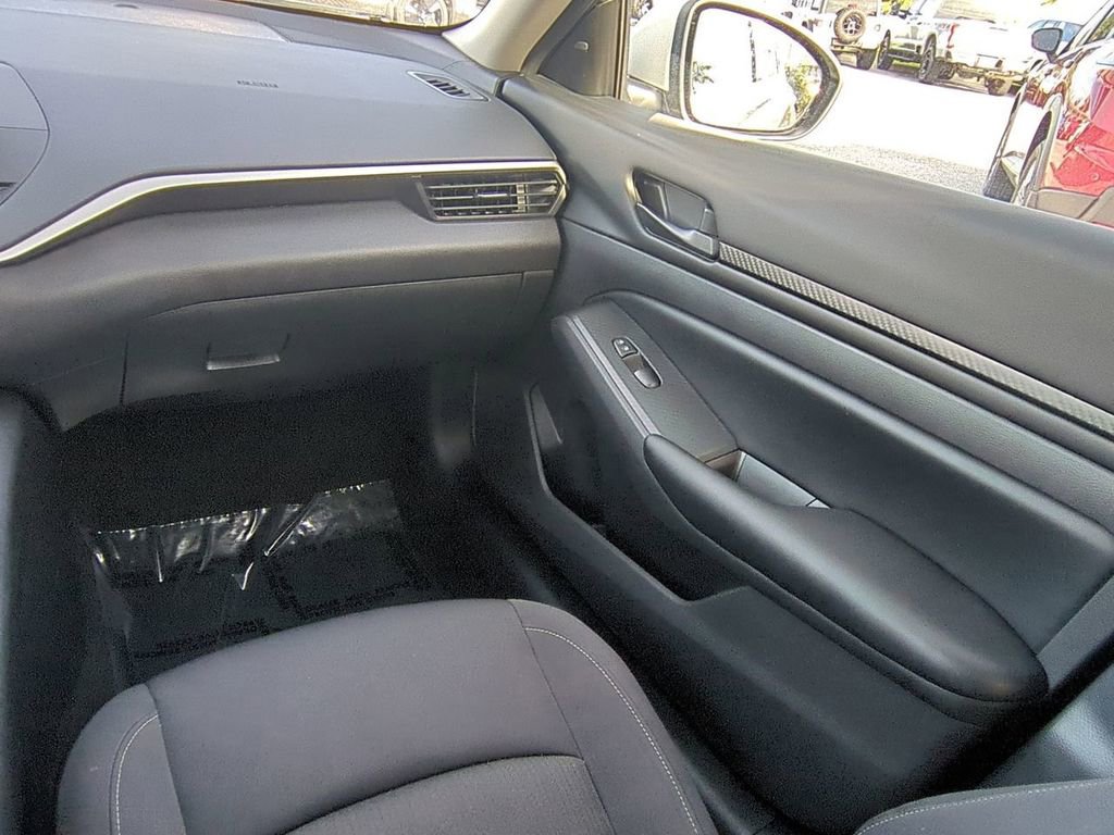 Used 2023 Nissan Altima 2.5 S image 16