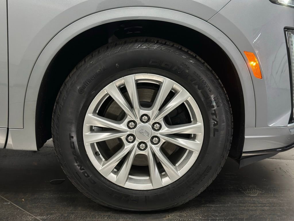 Used 2023 Cadillac XT6 Luxury image 27