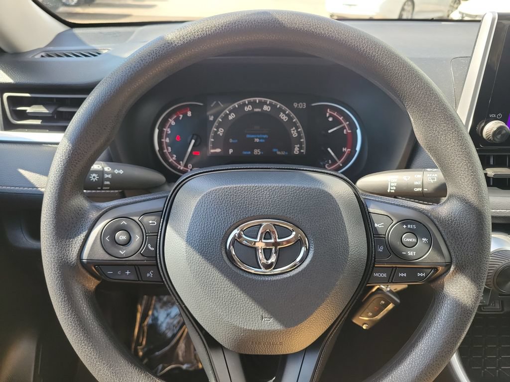 Certified 2025 Toyota RAV4 LE FWD image 8