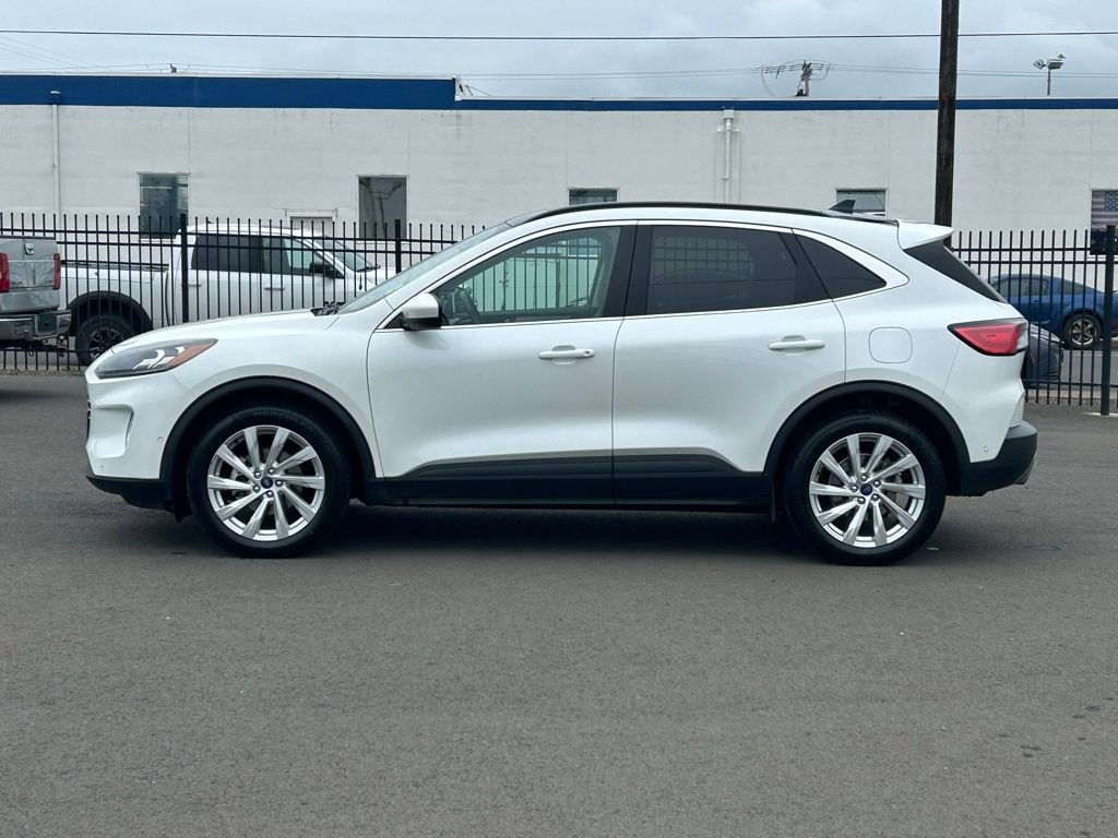 Used 2022 Ford Escape Titanium w/ Titanium Elite Package AWD/4WD image 10