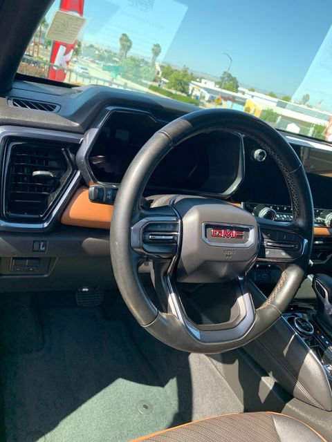 Used 2023 GMC Canyon AT4 w/ AT4 Premium Package AWD/4WD image 28