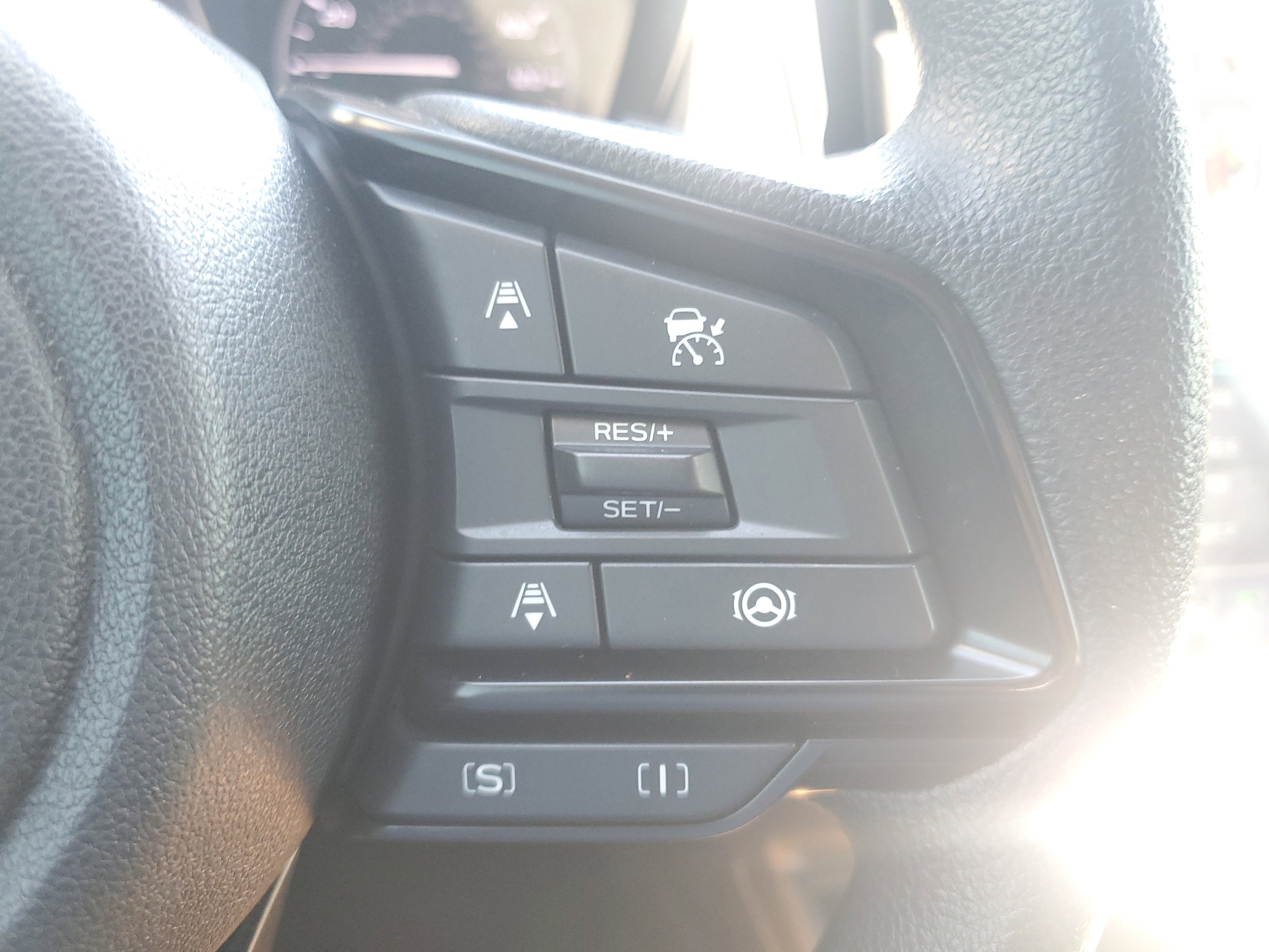 Used 2024 Subaru Crosstrek 2.0i Premium image 15