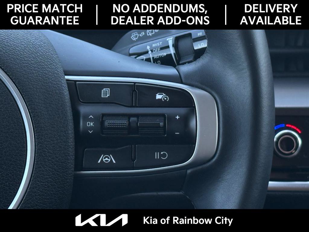Used 2025 Kia Sportage EX FWD image 19