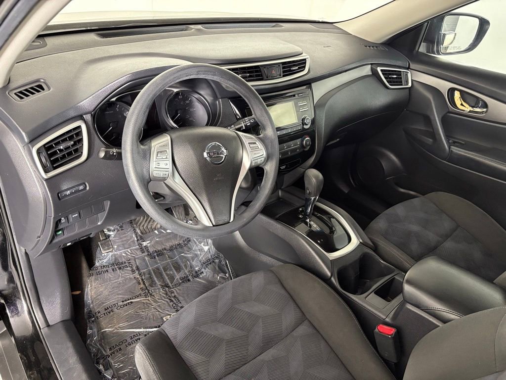 Used 2015 Nissan Rogue S image 16