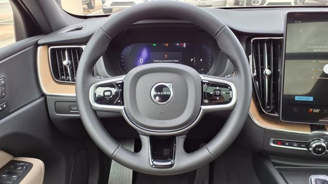 New 2026 Volvo XC60 B5 Core AWD/4WD image 21