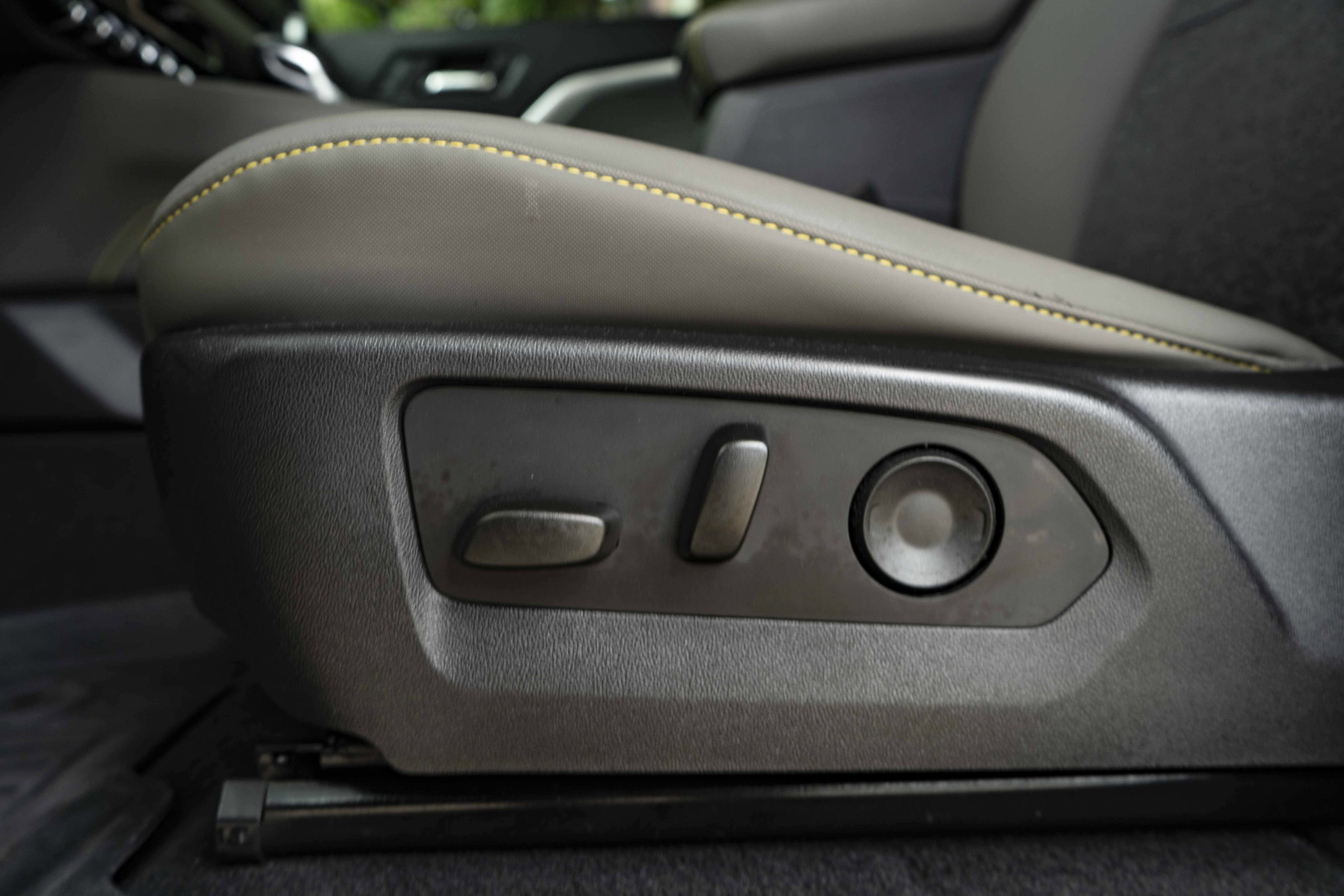 Used 2024 Chevrolet Colorado ZR2 AWD/4WD image 40