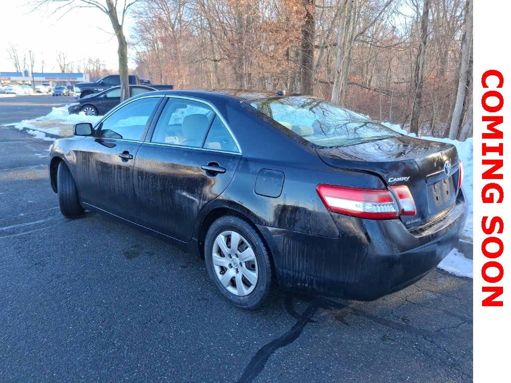 Used 2011 Toyota Camry LE image 6