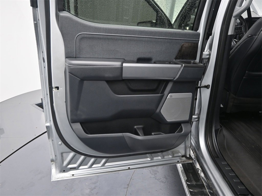 Used 2023 Ford F150 Lariat w/ Max Trailer Tow Package image 16