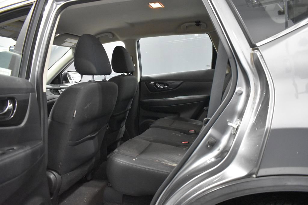 Used 2018 Nissan Rogue S AWD/4WD image 26
