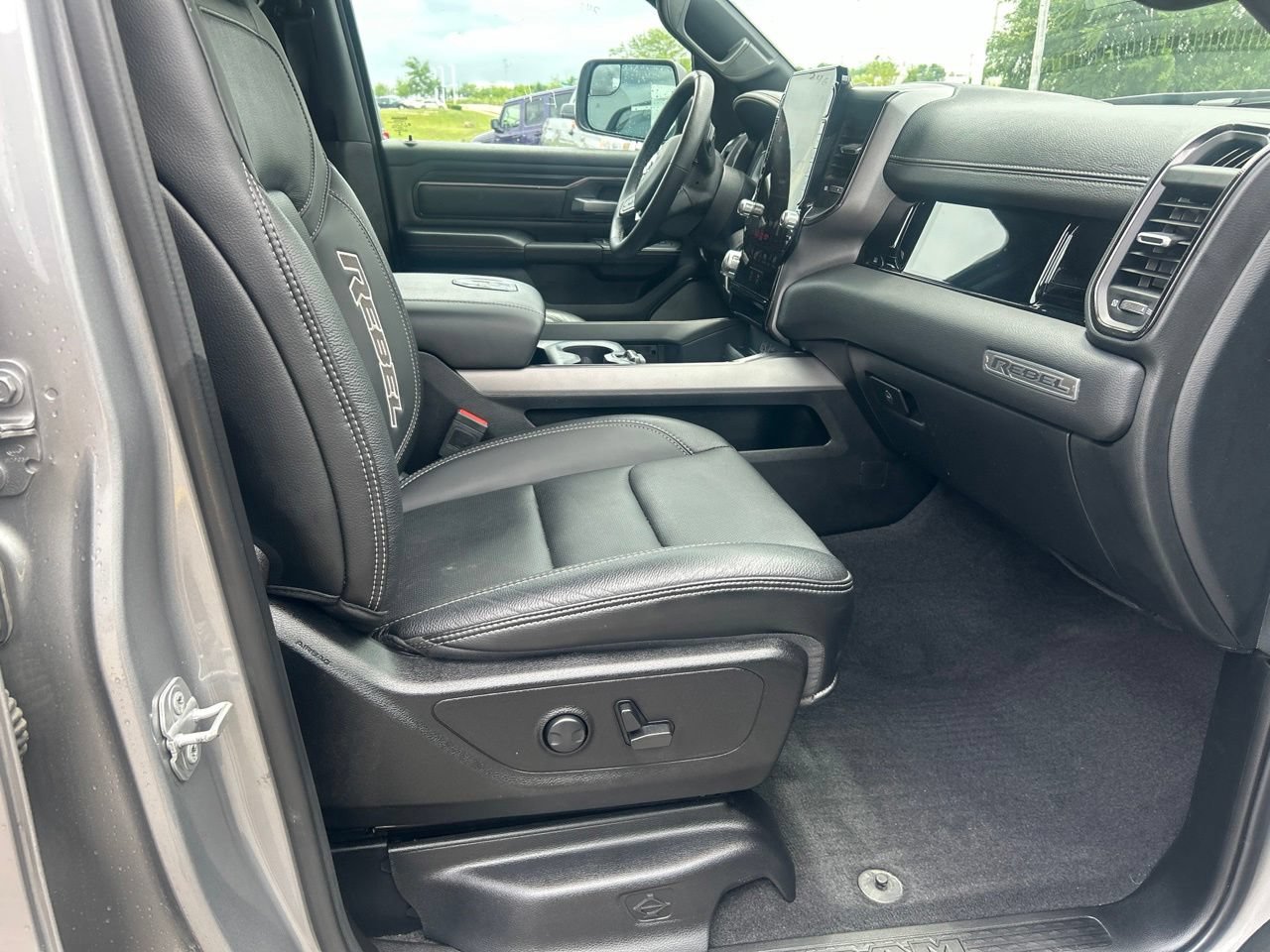 Used 2025 RAM 1500 Rebel w/ Rebel Level 2 Equipment Group AWD/4WD image 16