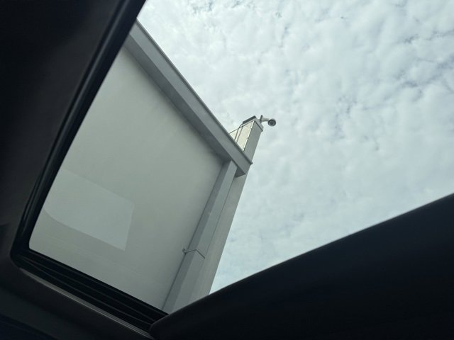 Used 2017 Cadillac Escalade ESV Platinum image 9