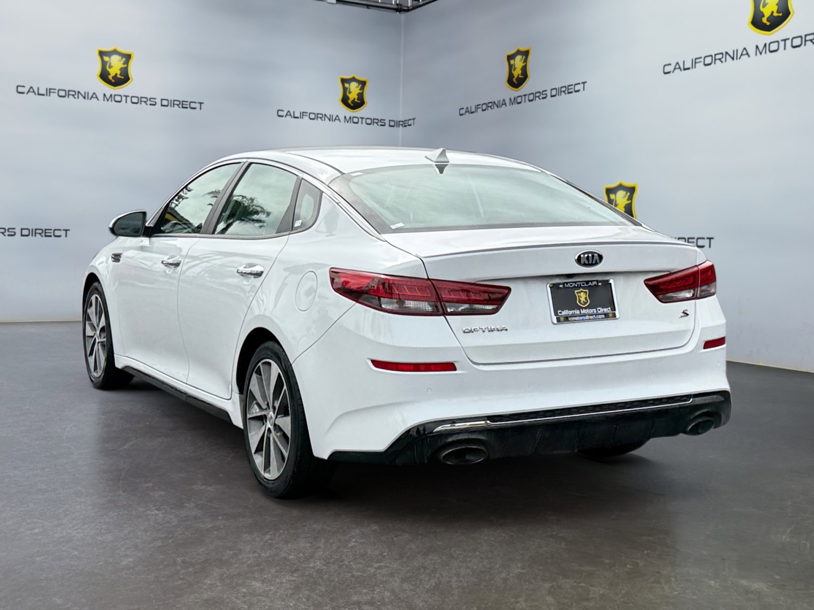 Used 2019 Kia Optima S image 3