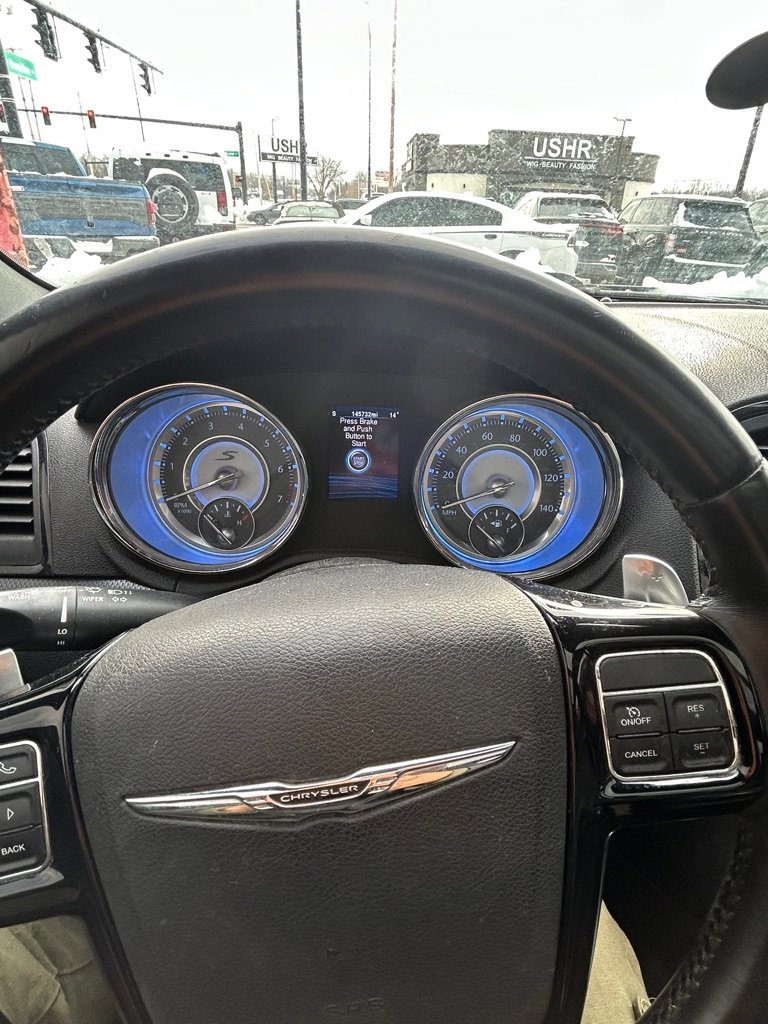 Used 2014 Chrysler 300 S image 12