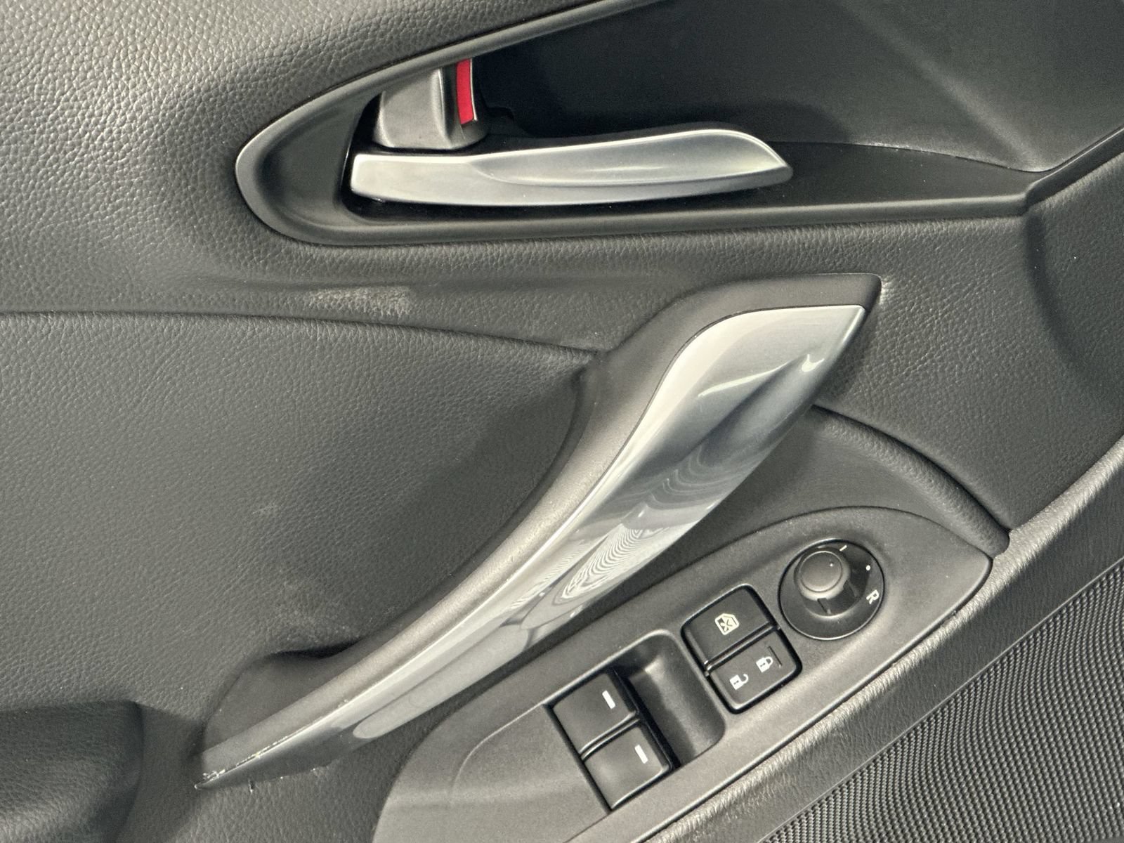 Used 2018 FIAT 124 Spider Classica w/ Technology & Siriusxm Group RWD image 13