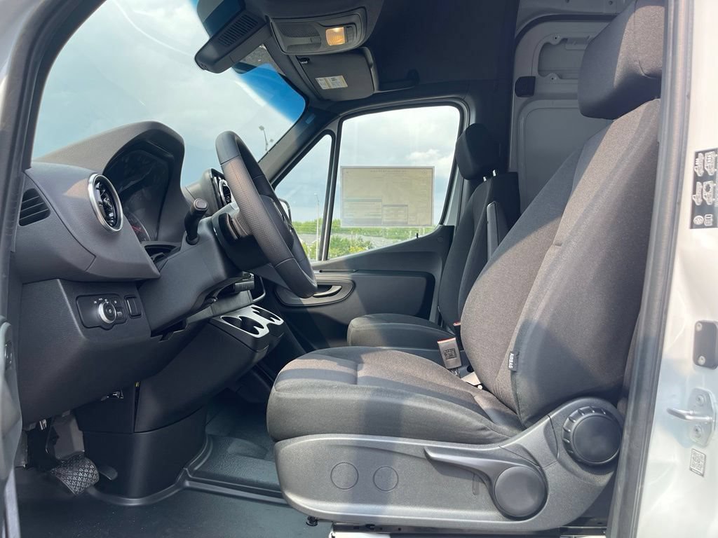 New 2026 Mercedes-Benz Sprinter 3500 image 6