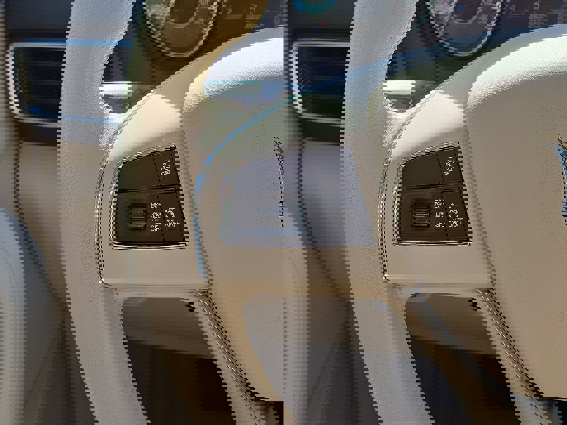 Used 2022 Maserati Levante GT image 21