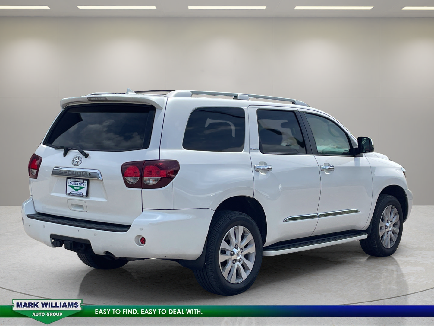 Used 2018 Toyota Sequoia Platinum AWD/4WD image 5