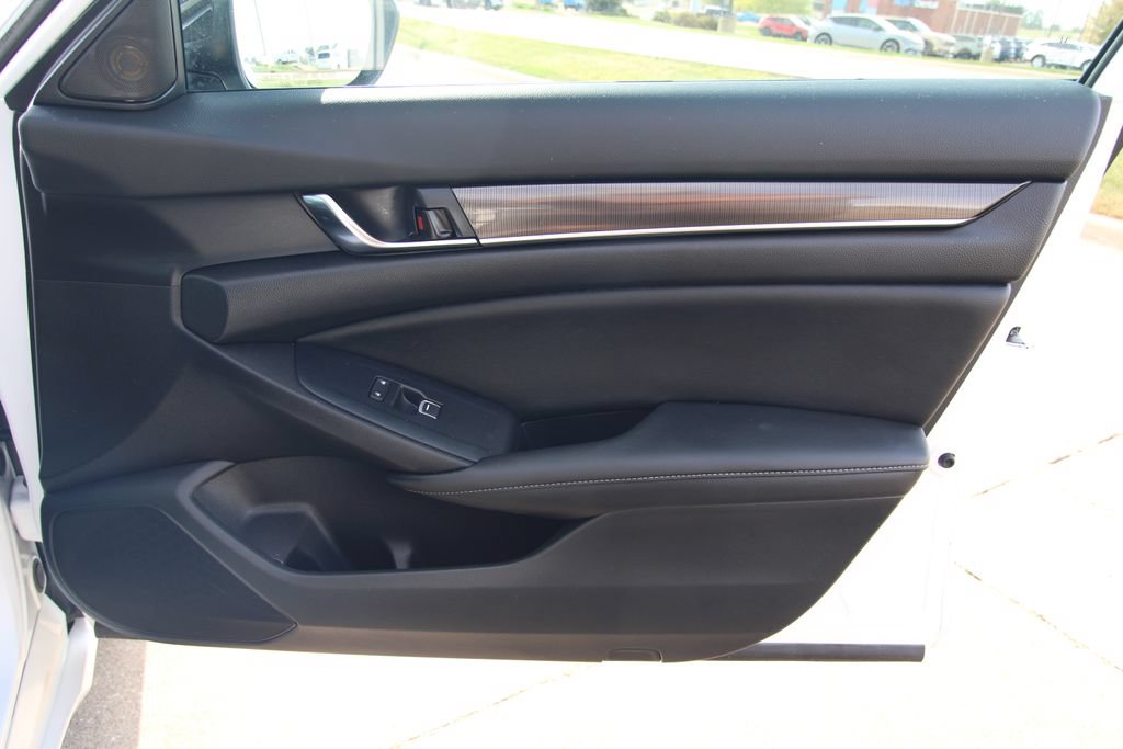 Used 2022 Honda Accord Sport image 35