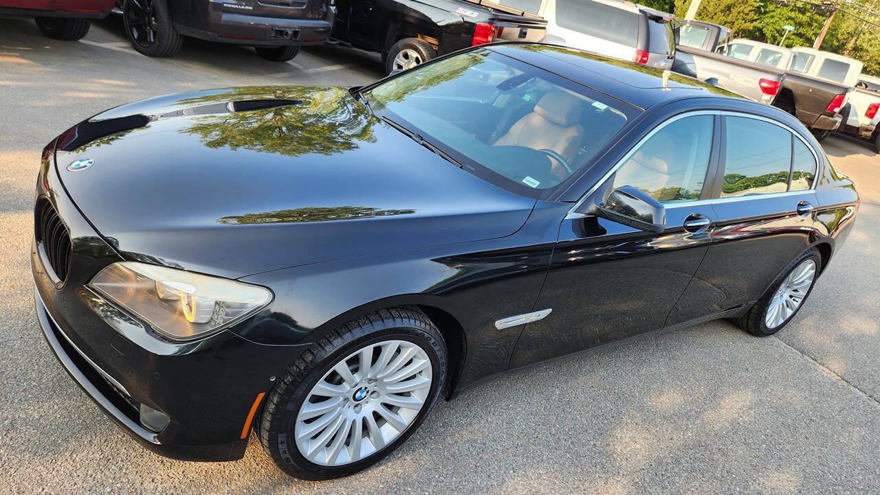 Used 2011 BMW 750Li xDrive AWD/4WD image 7