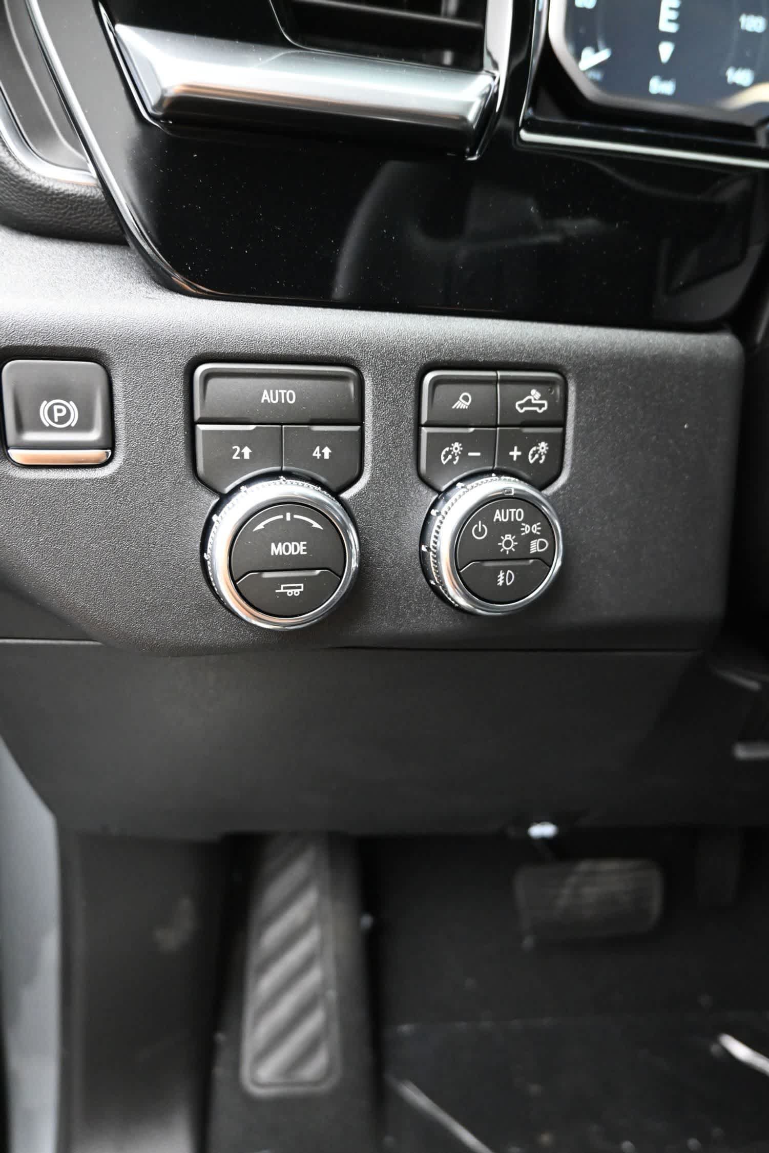 New 2026 GMC Sierra 1500 Elevation w/ Preferred Package AWD/4WD image 22