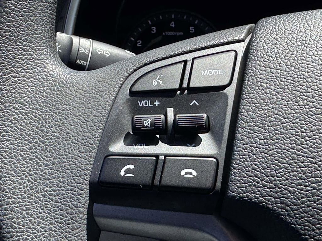 Used 2021 Hyundai Tucson Value w/ Cargo Package AWD/4WD image 19