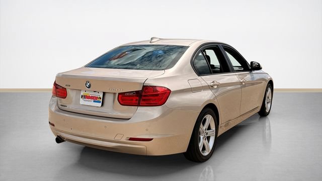 Used 2015 BMW 320i xDrive Sedan AWD/4WD image 3