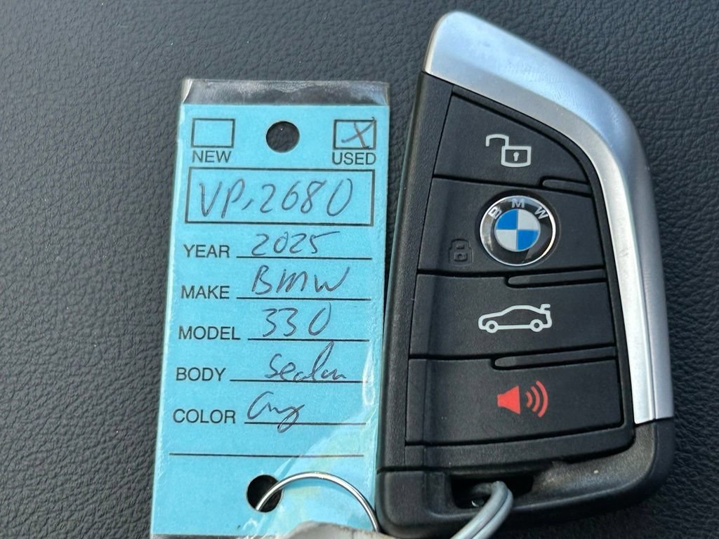 Used 2025 BMW 330i Sedan w/ Convenience Package RWD image 43