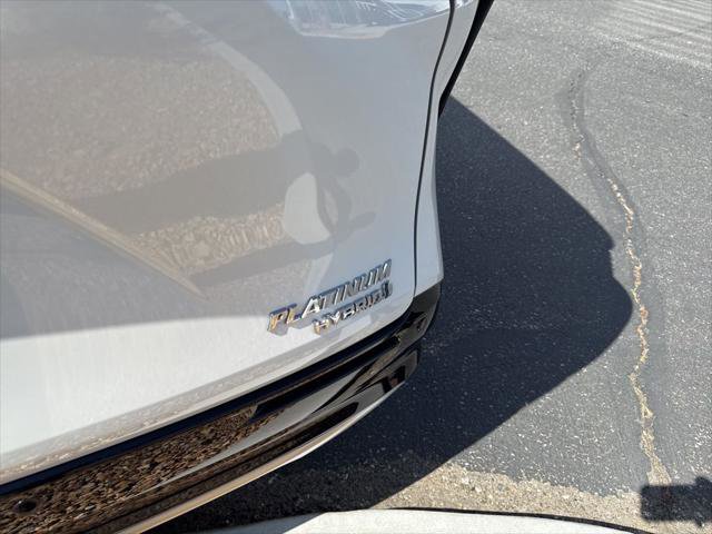 Certified 2023 Toyota Sienna Platinum FWD image 7