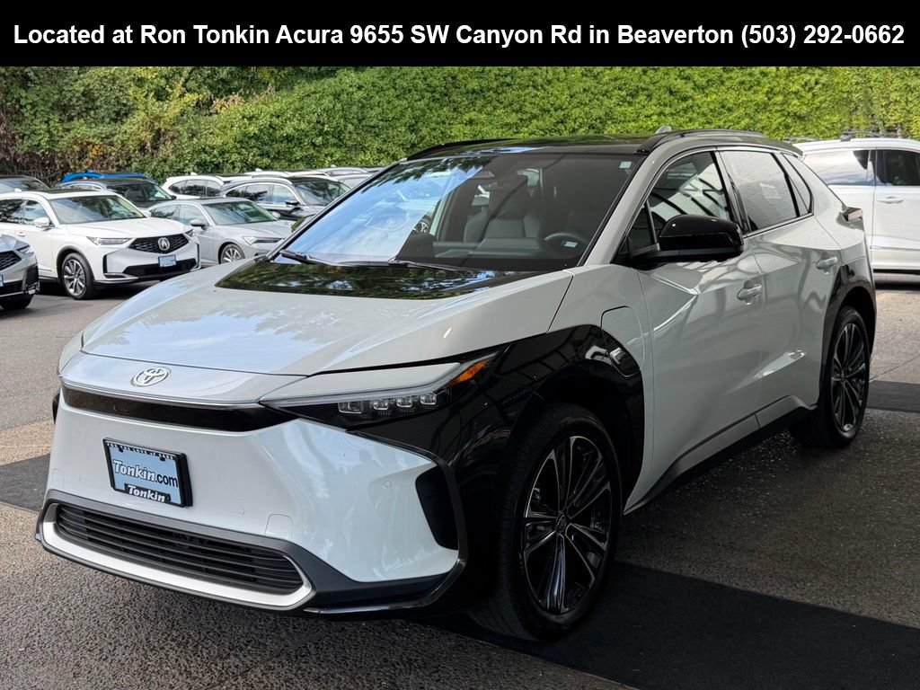 Used 2023 Toyota bZ4X AWD w/ Weather Package image 4