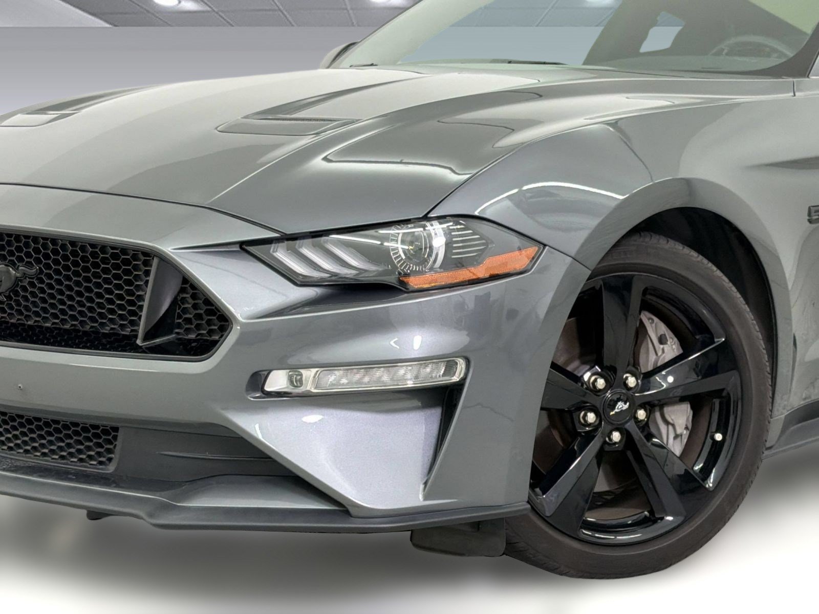 Used 2022 Ford Mustang GT Premium w/ Equipment Group 401A RWD image 12