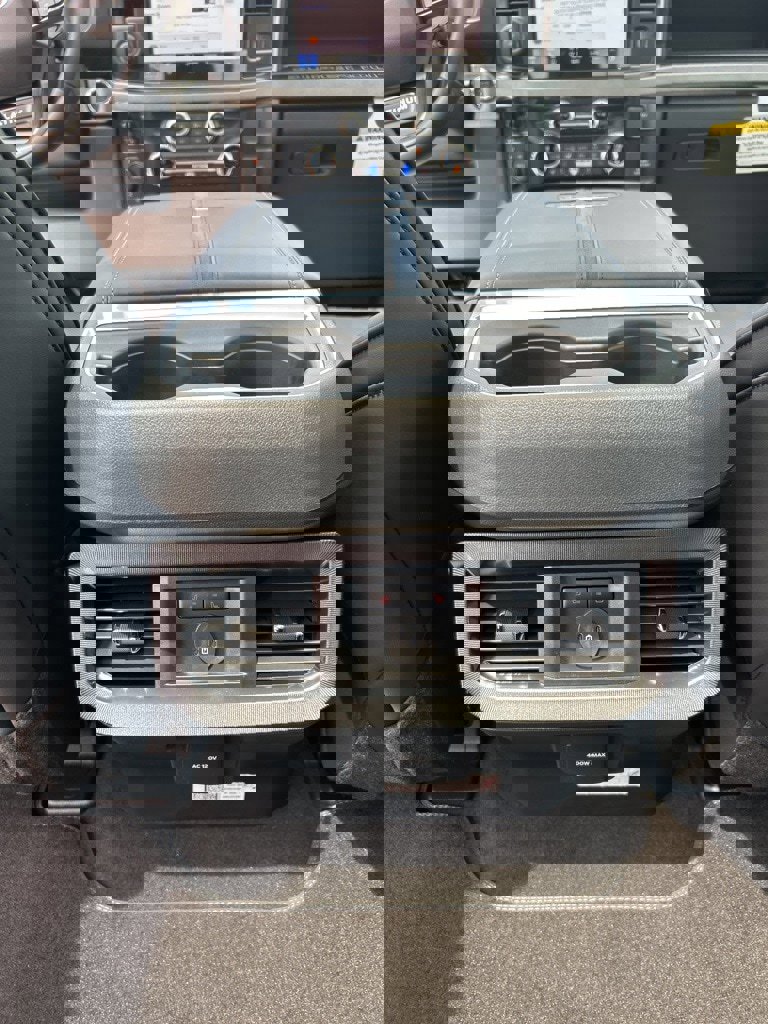New 2025 Ford F250 Platinum image 35