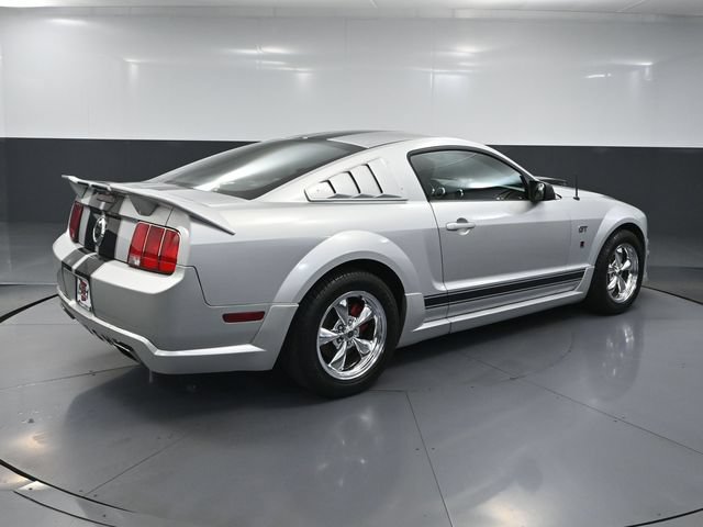 Used 2006 Ford Mustang GT RWD image 3