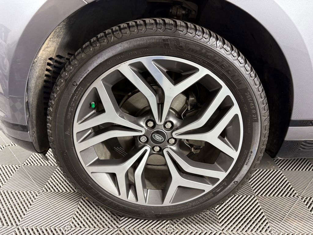 Used 2020 Land Rover Range Rover Velar S image 11