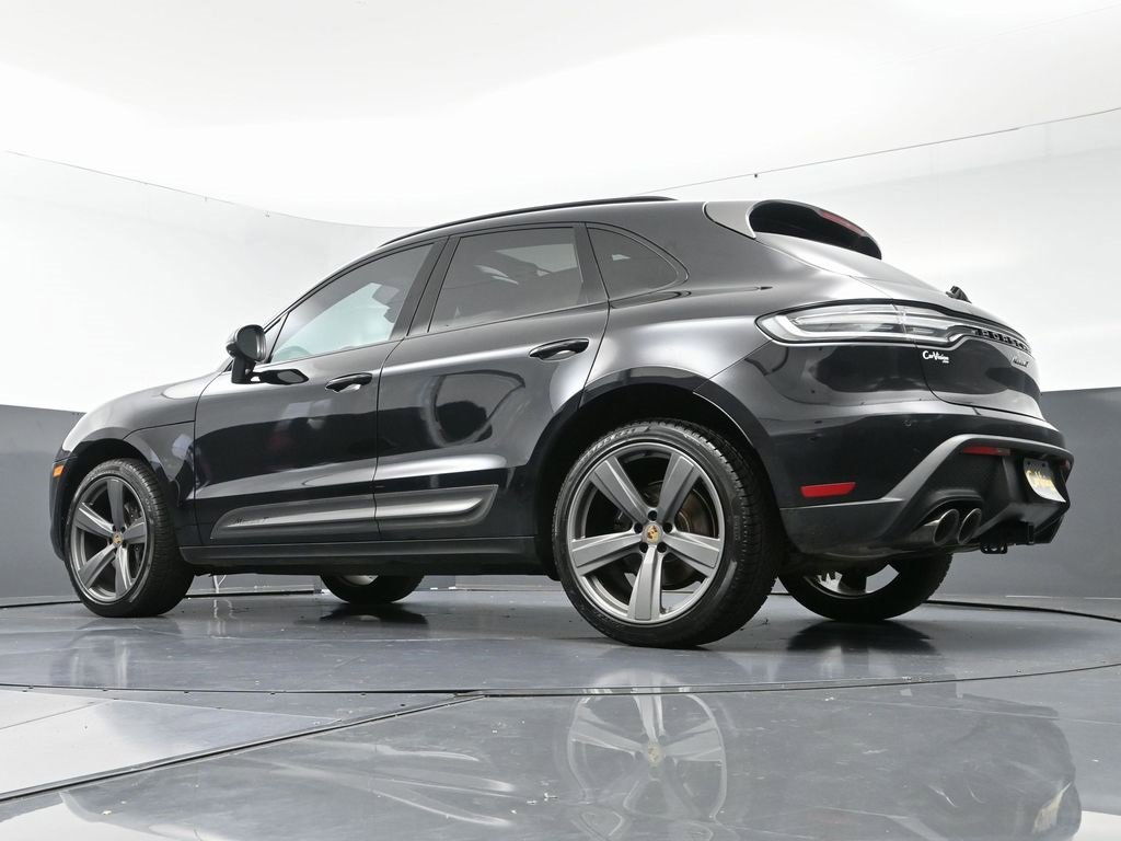 Used 2023 Porsche Macan Turbo image 56