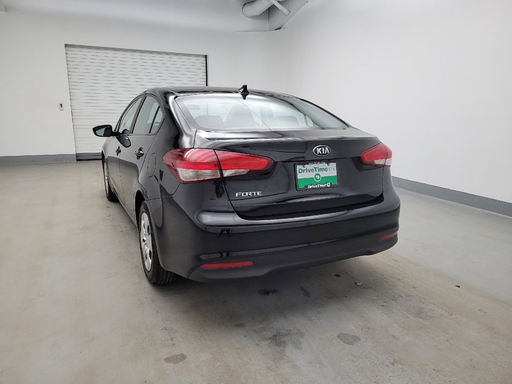 Used 2017 Kia Forte LX image 6