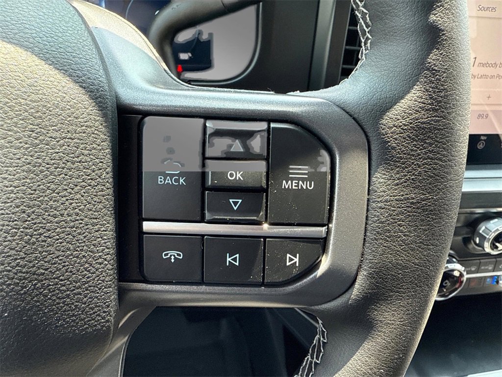 New 2025 Ford F350 Lariat w/ Chrome Package image 28