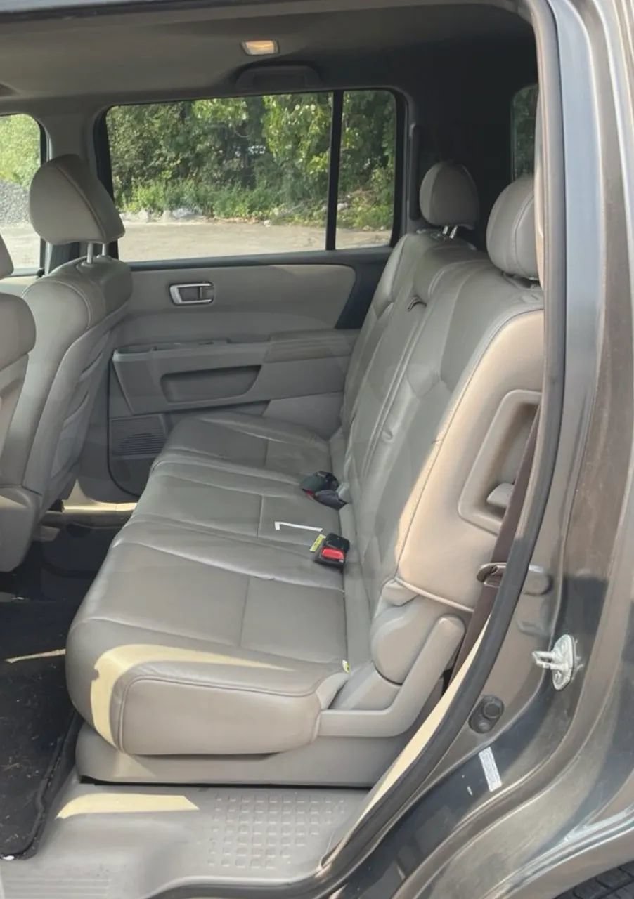 Used 2011 Honda Pilot EX-L image 10